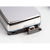 KERN PWS-A01 Insertion de la batterie